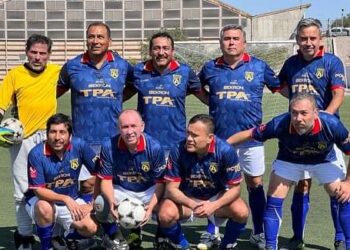 ARICA TETRACAMPEÓN FUTBOL SÚPER SENIOR