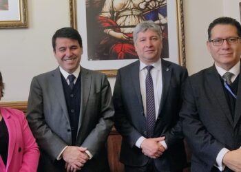 Visita protocolar: Presidente de la Corte de Apelaciones recibió al Directorio de Anejud Santiago
