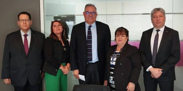 Este viernes 19 de abril Anejud Santiago se constituyó en los Juzgados de Familia de Santiago (UCC)