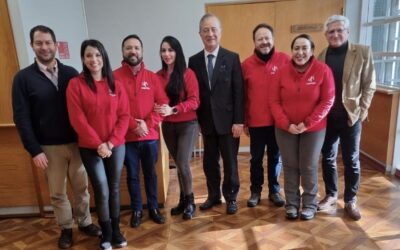 Anejud visita Valdivia para abordar problemas laborales y participar en actividad de solidaridad