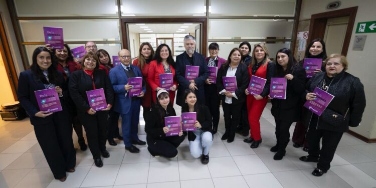 Anejud lanza el libro “De la Sombra a la Luz”, obra de memoria y justicia para las mujeres del Poder Judicial en el marco de los 58 años