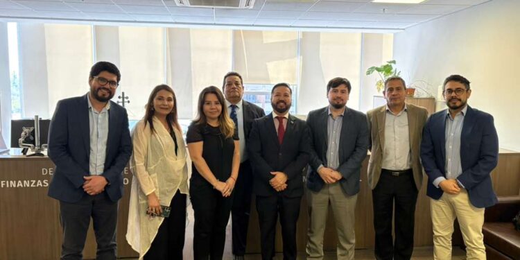 Anejud participa en presentación de plataforma del PJud «Justa IA»